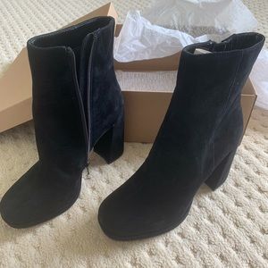 Black suede Steven madden high heels